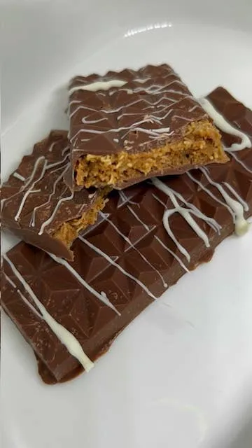 COOKIE BUTTER DUBAI CHOCOLATE BAR