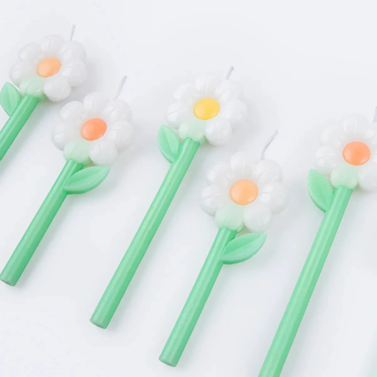 Daisy Candles (x 6)