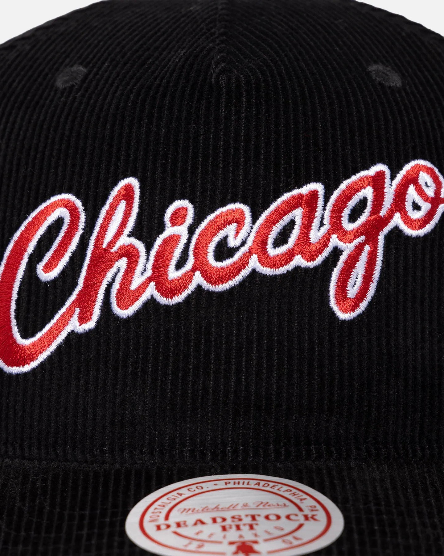 Mitchell & Ness Chicago Bulls Laguna Redline Panel Snapback Black